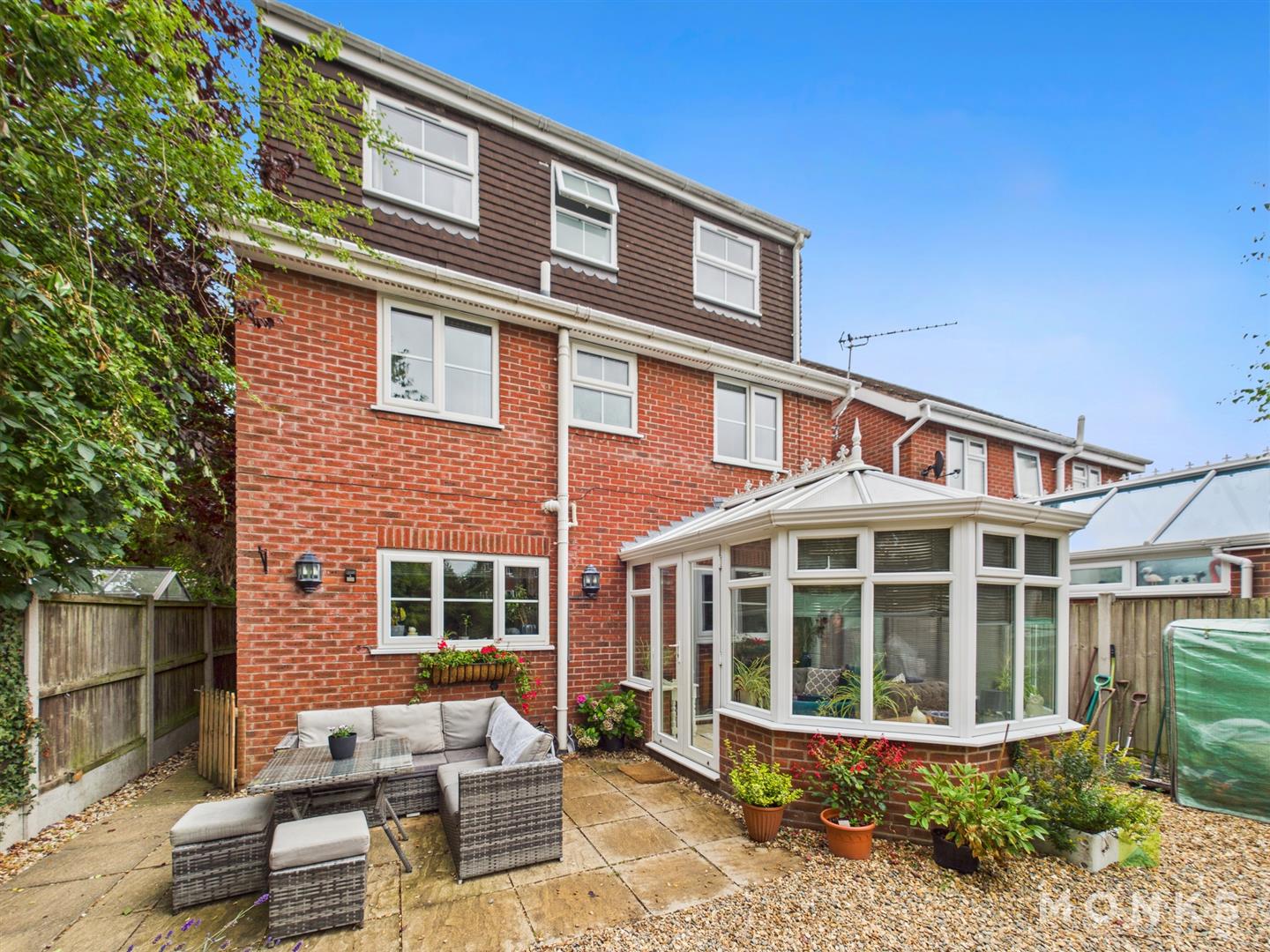 21 Grosvenor Road, Oswestry, SY11 2PE SSTC 21 Grosvenor Road, Oswestry, SY11 2PE SSTC